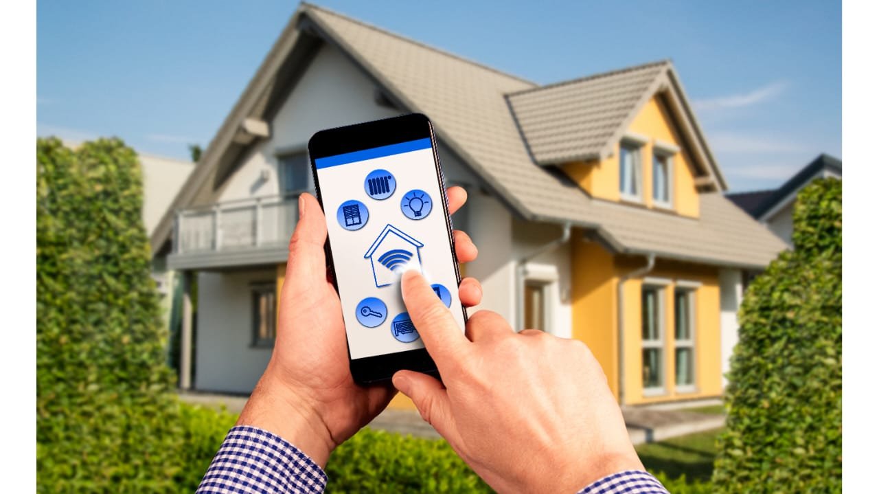 إدارة الطاقة الذكية - مراقبة استهلاك الكهرباء وتوفير 40% من الفواتير